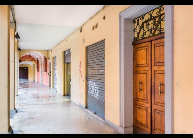 Portici Di Via Piella Lejlighed Bologna Eksteriør billede